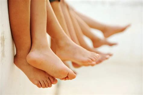 Kid feet Stock Photos, Royalty Free Kid feet Images | Depositphotos