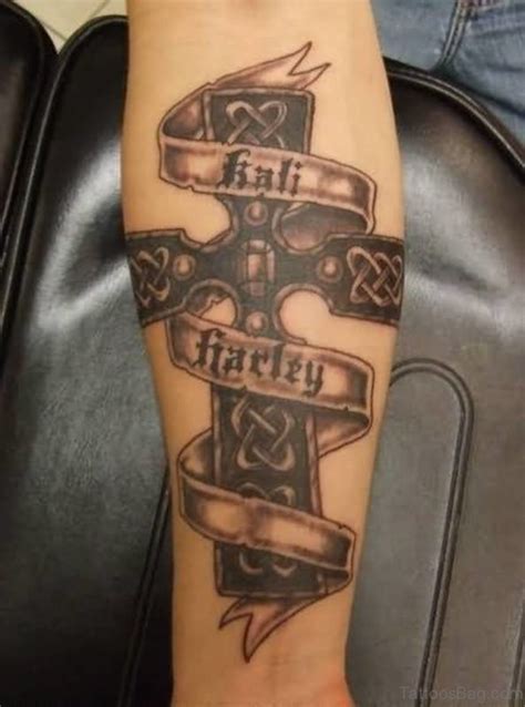 70 Great Cross Tattoos For Arm