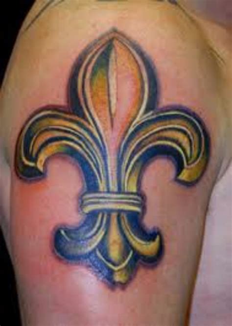 Fleur-De-Lis Tattoo Designs and Meanings (With Pictures) | TatRing