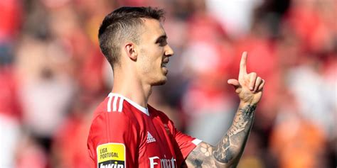 Grimaldo-Bayer Leverkusen, c'è l'accordo: l'annuncio del club