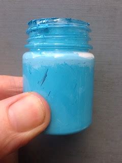 Unmixed paint hiding in curve of paint container | Doug Beckers | Flickr