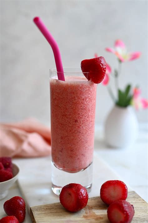 Smoothie with orange juice and berries - Mia Kouppa, Greek recipes