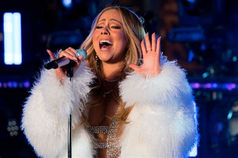 Mariah Carey Redeems Herself on New Year’s Eve in Times Square - The New York Times