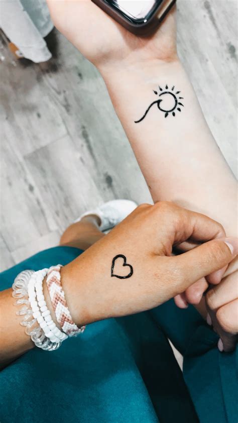 Tato Henna Aesthetic / Pin by Avinaash Sandhu on aesthetics | Tattoos ...