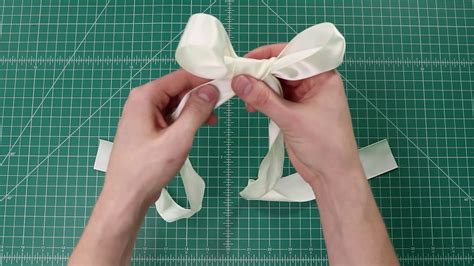 How to Tie a Perfect Bow in Ribbon - YouTube