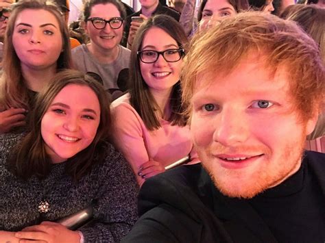 BRITS!!! Ed with fans on the red carpet! | Mister ed, Ed sheeran, Singer