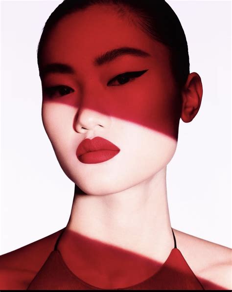 Pin by Flavia Abadia on Peligrosa shoot in 2024 | Beauty photoshoot, Beauty shoot, Dark skin makeup