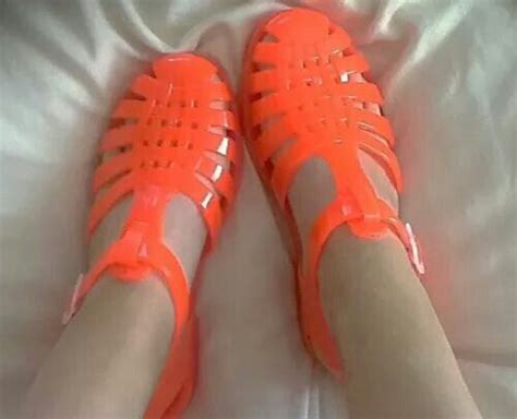 Pretty orange jelly sandals | Jelly shoes outfit, Custom shoes diy ...