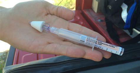 Officers now carry Narcan for their own safety