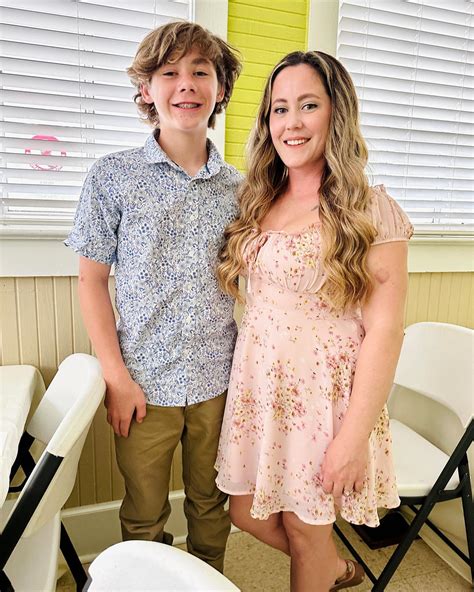 Teen mom Jenelle Evans' son Jace, 13, towers over her in a rare new photo after the ex-reality ...