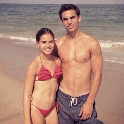 7 Hot Sexy Carly Rose Bikini Pics