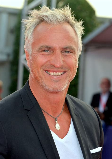 David Ginola Weight Height Hair Color