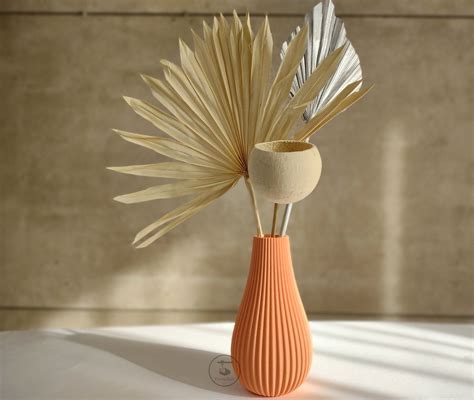 Fluted Vase for Modern House, Vase for Dried Flowers, Textured Ridged Flower Holder for ...