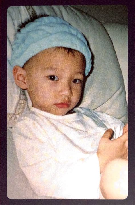 hyunjin childhood pc scan