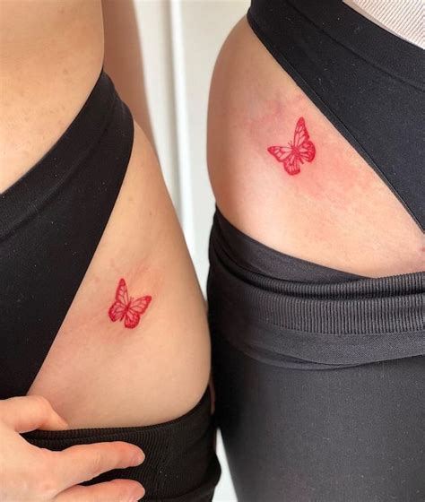 45 Beautiful Hip Tattoos For Women with Meaning