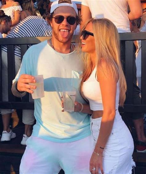 David Pastrnak is not Married to Wife. Dating Girlfriend: Rebecca Rohlsson. Kids. - wifebio.com