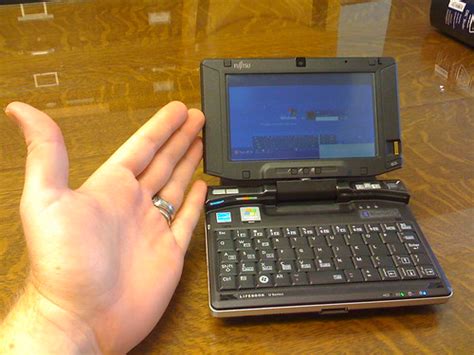 Small Fujitsu Lifebook 810U Laptop | Wesley Fryer | Flickr