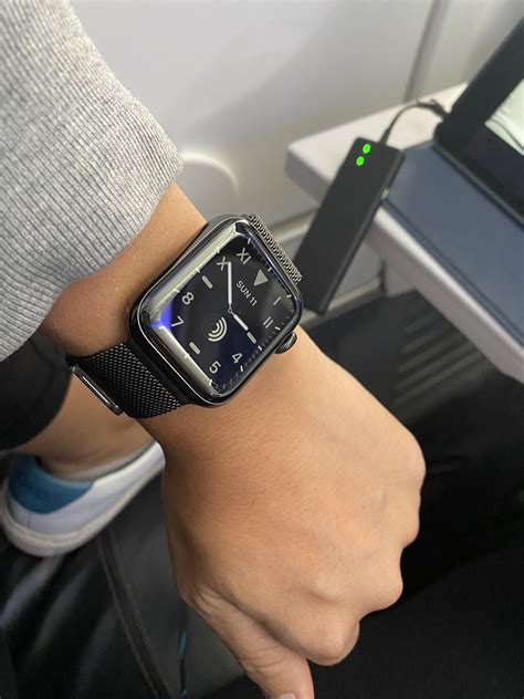 Loving the Graphite Stainless Steel W6 with Milanese loop! : r/AppleWatch