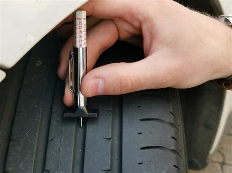 How to Measure Tyre Tread Depths | AutoAdvisor