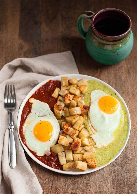 🏅 Huevos Divorciados + Salsa Verde