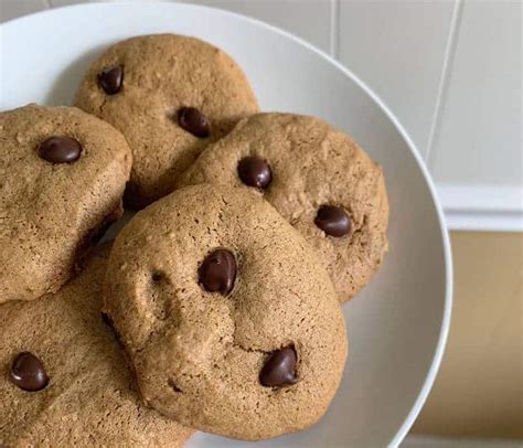 Mouthwatering Oat Flour Chocolate Chip Cookies - Homecooknblog