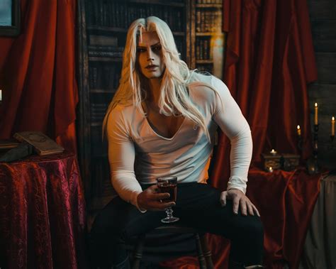 Castlevania: cosplay de Alucard é insanamente detalhado | Voxel