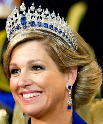 Queen Emma of the Netherlands' Sapphire Parure Tiara | Royal fashion, Royal tiaras, Royal jewels
