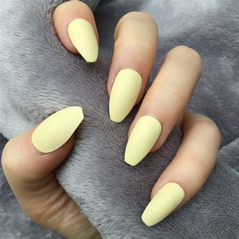 pastel yellow nails | Acrylic nails yellow, Yellow nails design ...