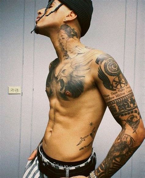 Rauw Alejandro | Mens hairstyles, Tattoos for guys, Fashion