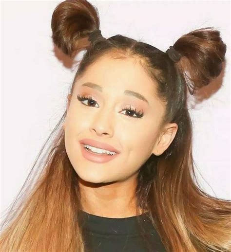 Appreciation for her cute little space buns 😌😊🤗😍💘💖💕💞 | Ariana Grande Amino