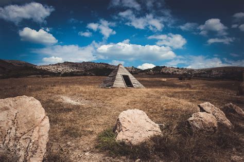 architecture, hillside, travel destinations, built structure, history ...