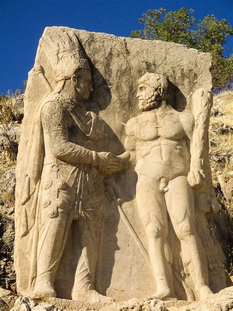 How to Visit Mount Nemrut: Turkey's Mountaintop UNESCO World Heritage ...