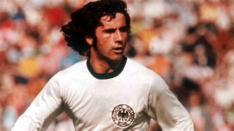 Gerd Muller, ex-atacante alemão, lenda da história mundial e do clube ...