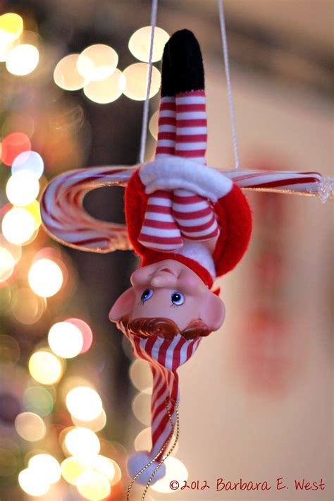 (Vintage) Elf on the Shelf - Upside Down | Look - no hands! | Barbie West | Flickr