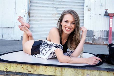 Carré Rose : Interview with Jillian Janson - Eklecty-City