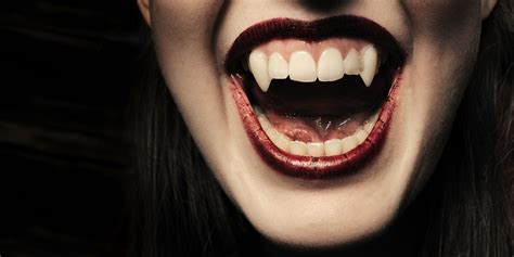 15 Bloody Good Songs About Vampires For Your Halloween Playlist | Liisa ...