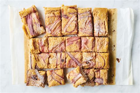 These rhubarb bars taste even better than they look Custard Bars Recipe, Rhubarb Custard Bars ...