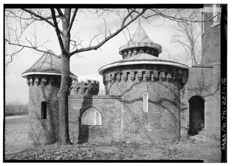 File:DETAIL SHOWING CLUSTER OF SMALL TOWERS, WEST CORNER - Hundred Oaks, Oak Street near U.S ...