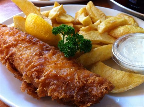 Fish & chips (The Rock & Sole Plaice - 47 Endell St - Covent Garden #London)