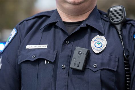 Police Body Cameras - Pros & Cons - ProCon.org