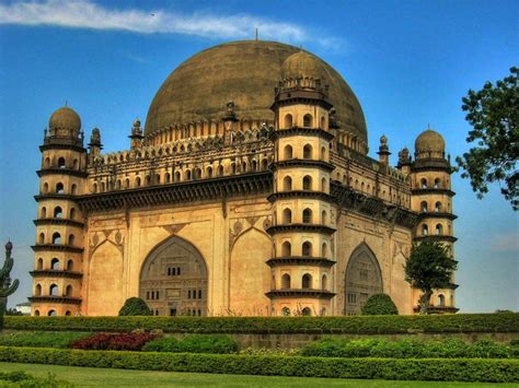 gol gumbaj,beejapur karnataka | Monument in india, Gol gumbaz, Historical place