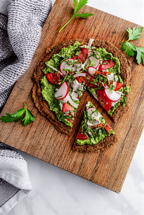 Raw Vegan Pesto Pizza - Plant Craft