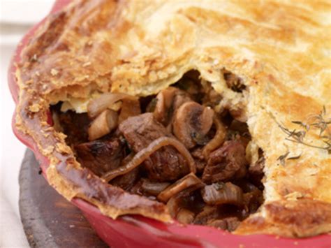 Steak & Mushroom Pie - SuperValu