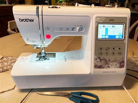Brother SE600 Review: an embroidery / sewing machine for beginners ...