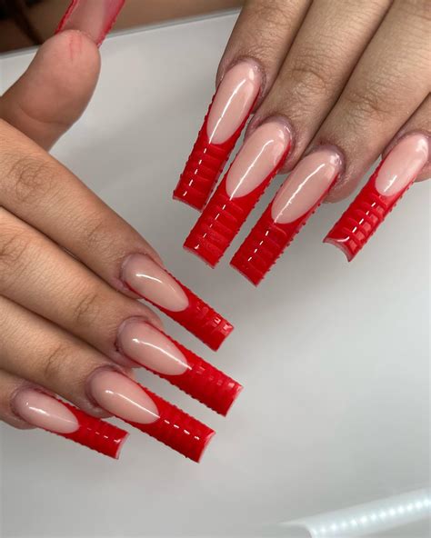 33+ Super Elegant Red French Tip Coffin Nails - Nail Designs Daily