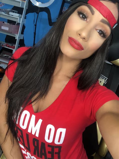 Sasha Banks pulling off a convincing Nikki Bella cosplay : SquaredCircle