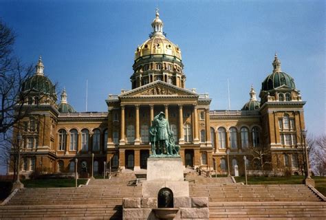 Iowa State Capitol Building | Capitol building, Favorite places, Places