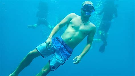 Full Day Snorkel Trip on Koh Tao | Funky Turtle