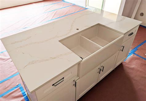 Calacatta Oro Quartz Countertops