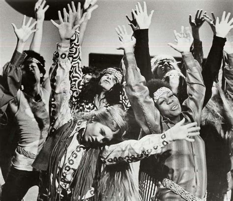 Diffent Styles In A Different Time :)) Fashion Is Everything: How did hippies dress in the 1960's?